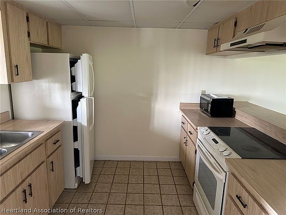 2nd image of 5544 Matanzas Dr