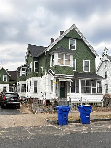 54 Andrew St Photo 1