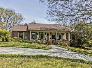 1422 Dossett St, Athens, TN 37303