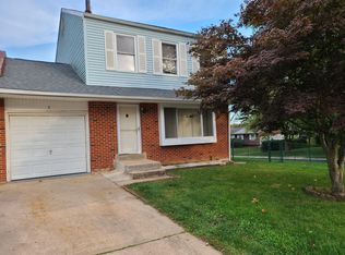 2 Clarion Ct, Newark, DE 19713
