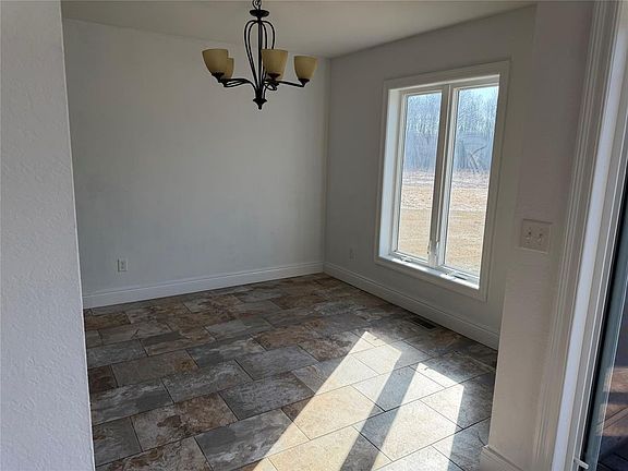 3rd image of 36455 290th Avenue