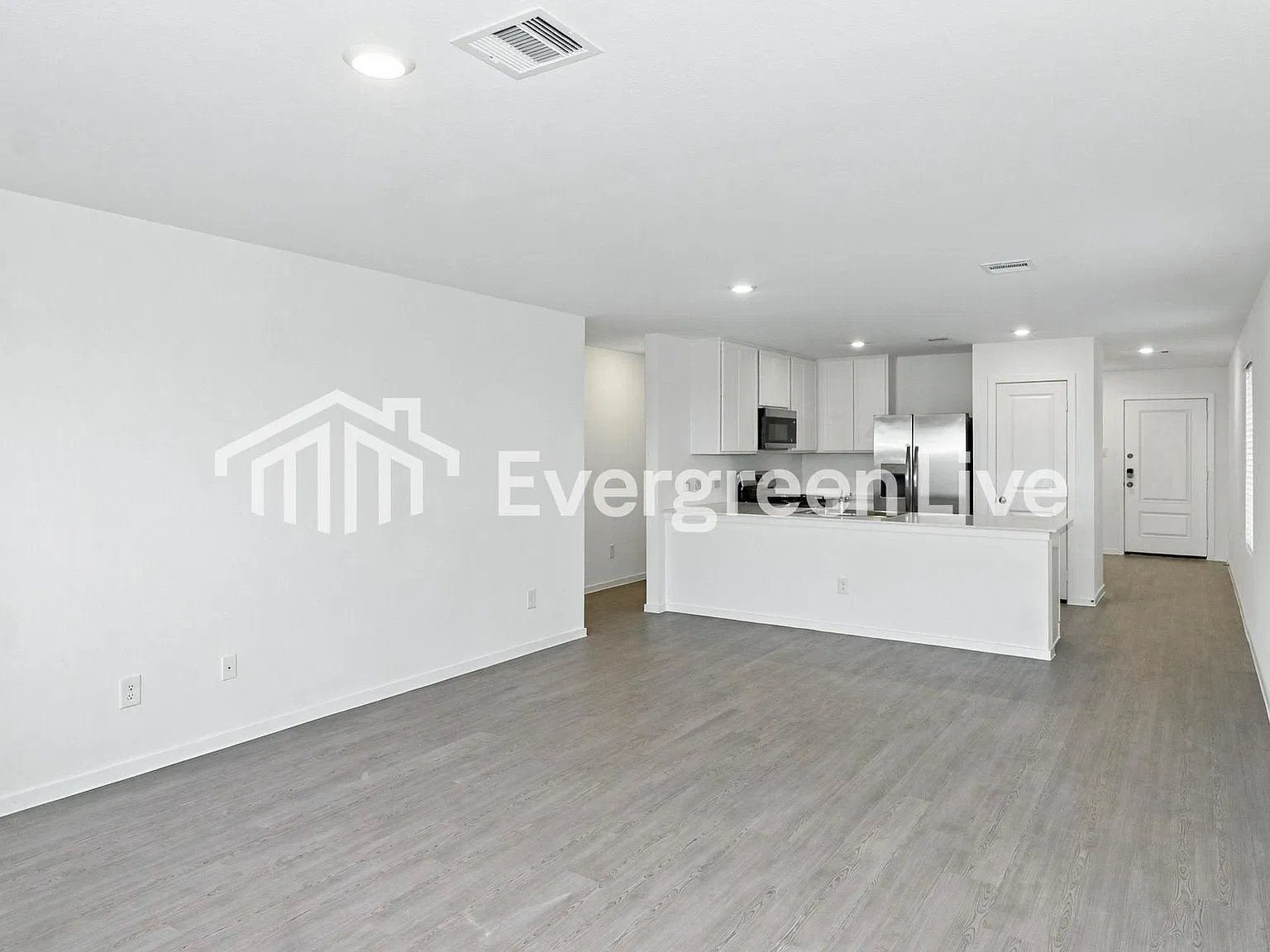 3 bed, 2.0 bath, 1266 sqft, $1,660 — Photo 2