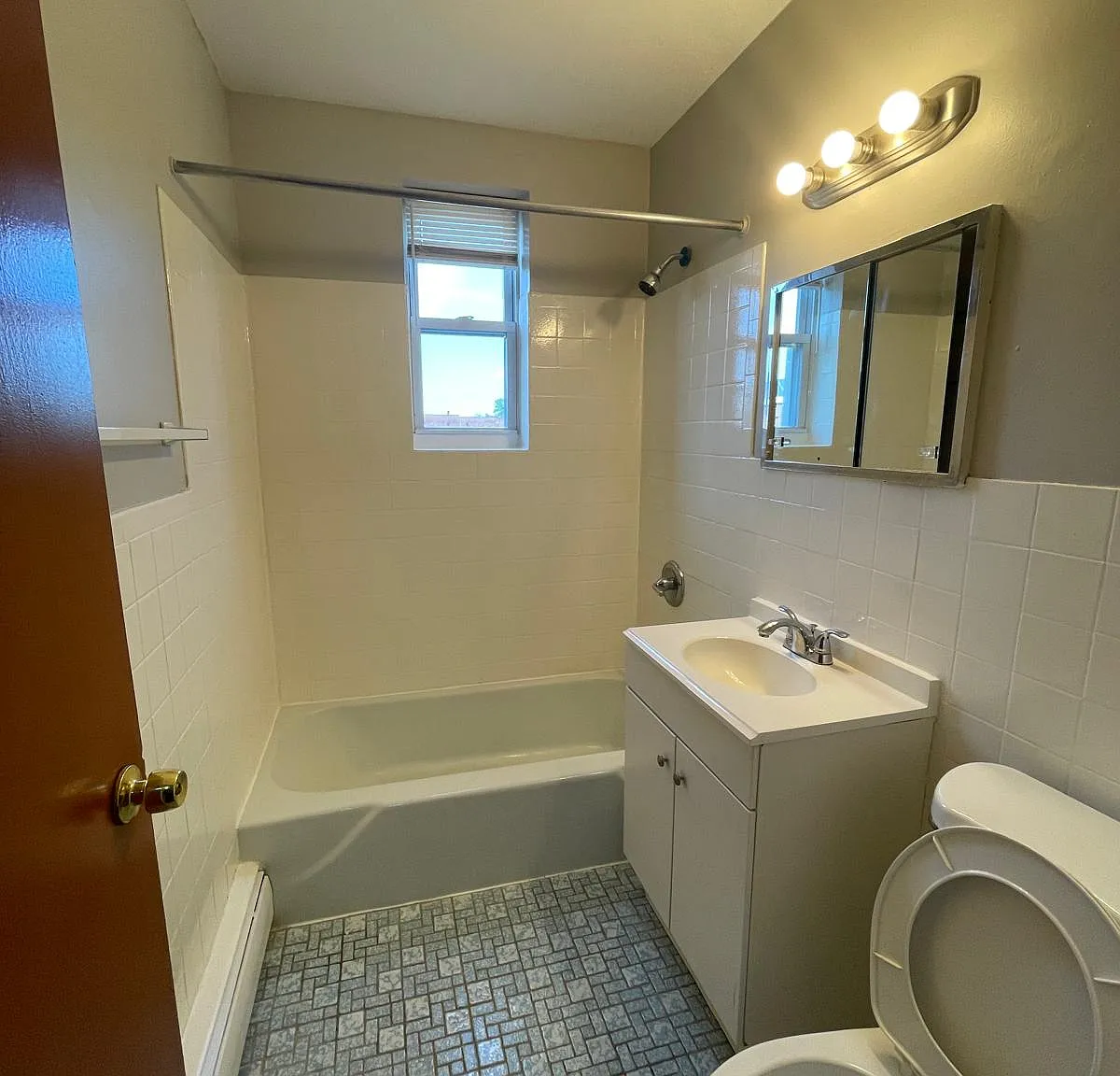 1 bed, $1,150 — Photo 3