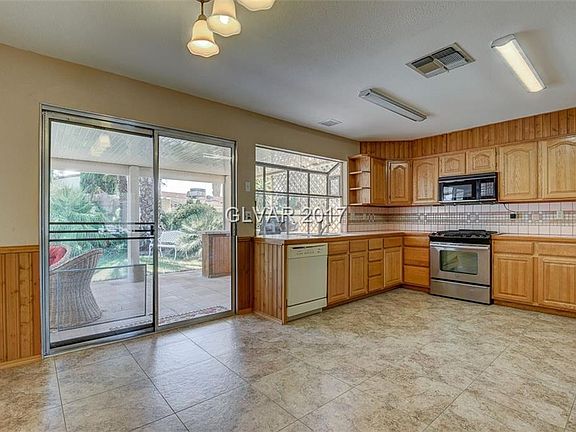 2nd image of 771 Sandra Dr