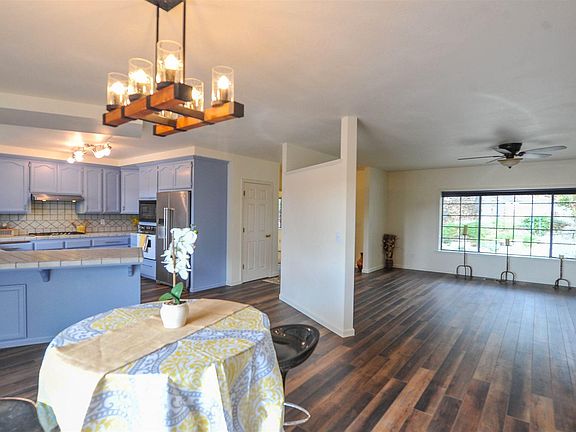 5th image of 779 E Oakside Dr