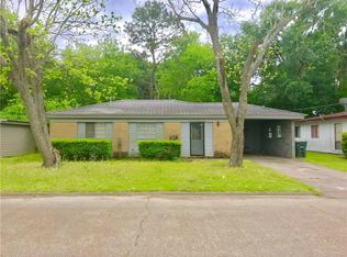 1120 Cactus Dr, Lake Charles, LA 70607