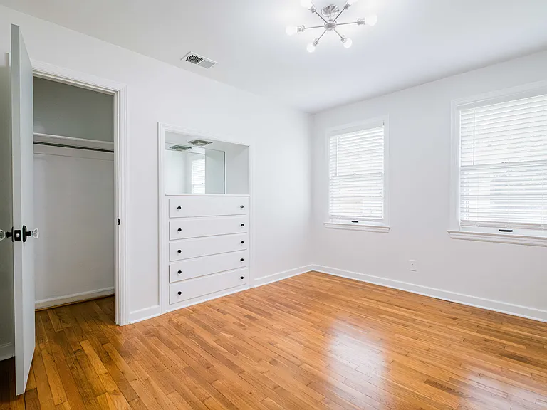 5604 Paulsen St — Photo 41