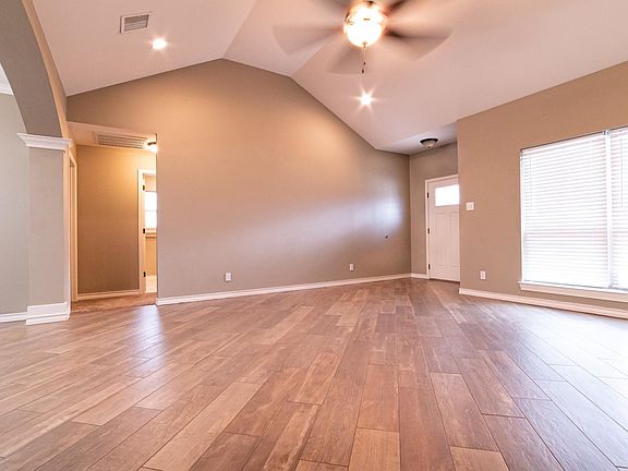 3rd image of 5818 Willeke Dr
