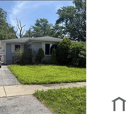 17909 Glen Oak Ave — Photo 1