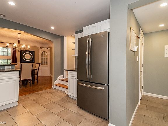 4th image of 4418 Acacia Dr