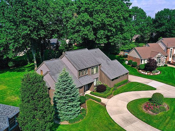 4th image of 3866 Saint James Ct