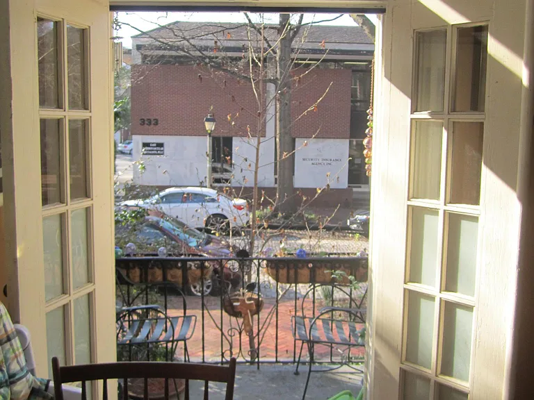338 W Freemason St #2 — Photo 4