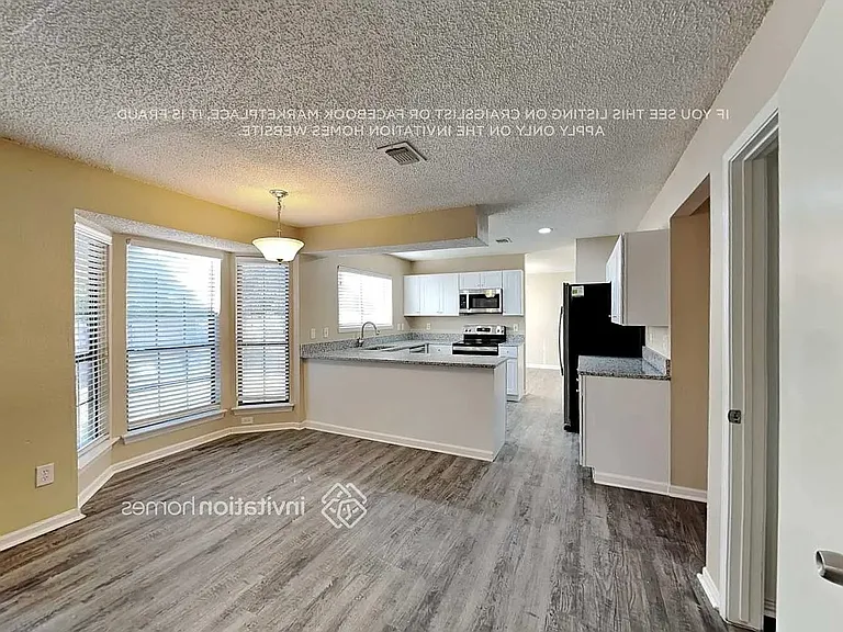 1601 Rockdale Dr #160 — Photo 2