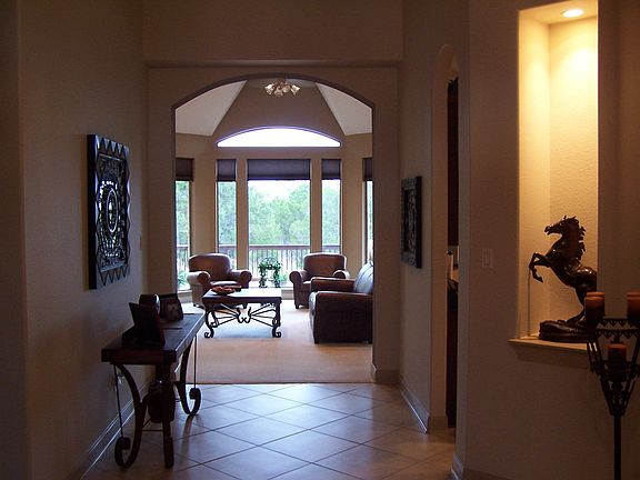 5th image of 15404 Barrie Dr