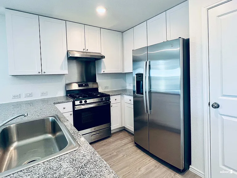 1008 Dignity Way — Photo 3