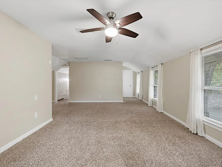 401 N Bailey Ave — Photo 28