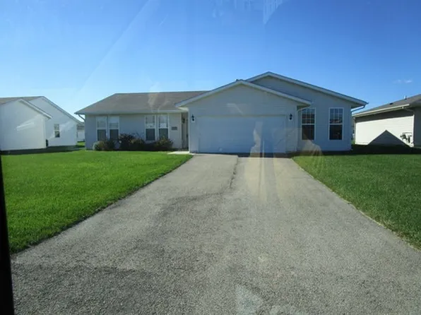 15624 Stonecrest Rd, Roscoe, IL 61080