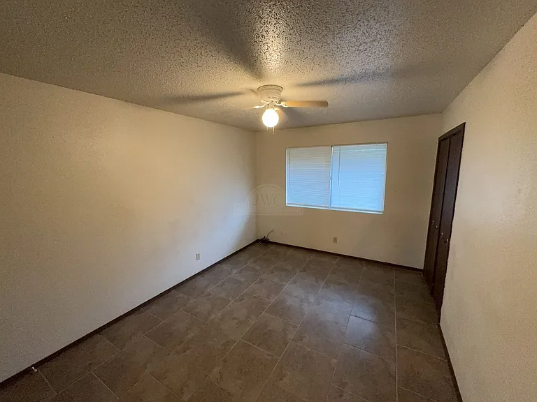 2409 Shoemaker Dr — Photo 13