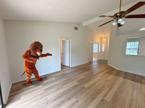 4th image of 2086 Magnus Ln