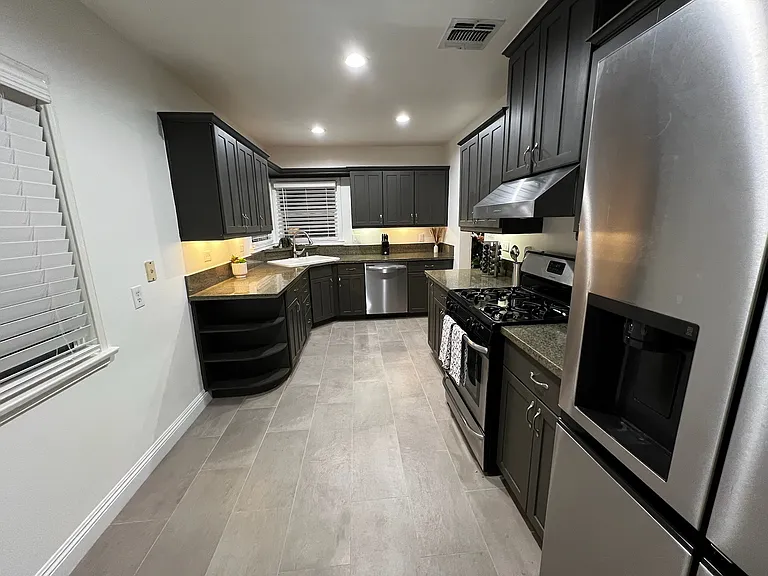 10850 Foothill Blvd — Photo 6