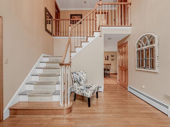 2nd image of 41 Indian Hill Rd