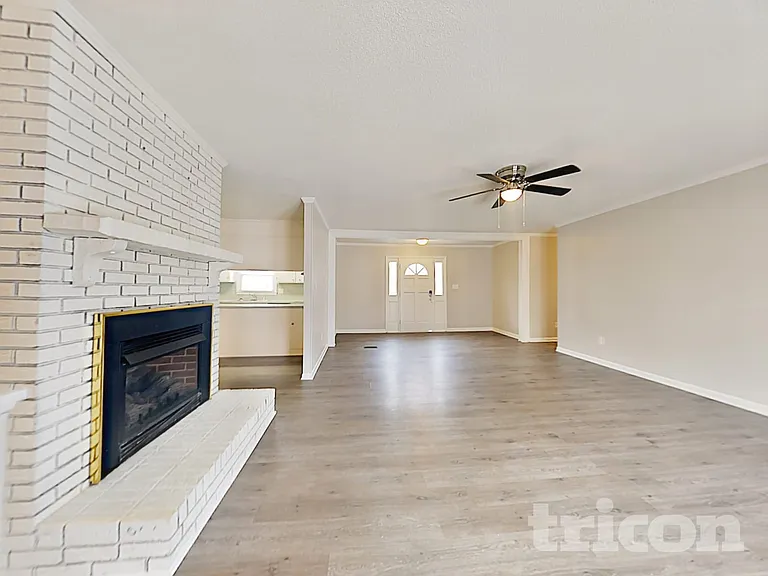 605 Colorado Ct — Photo 33