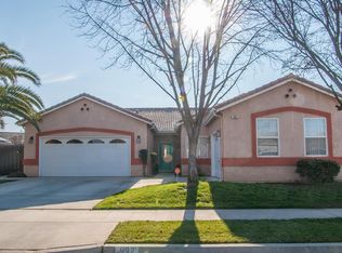 992 Golf Ave, Lemoore, CA 93245