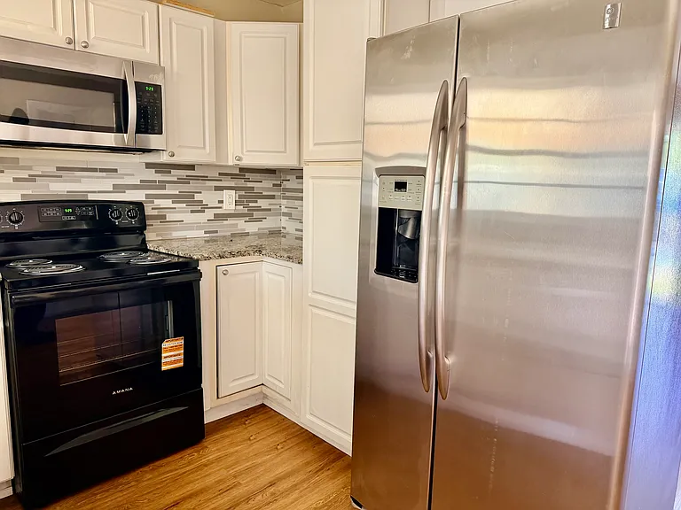 521 Frandor Pl — Photo 20