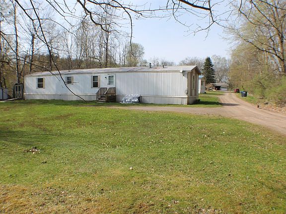 3rd image of 101 Deshaw Dr