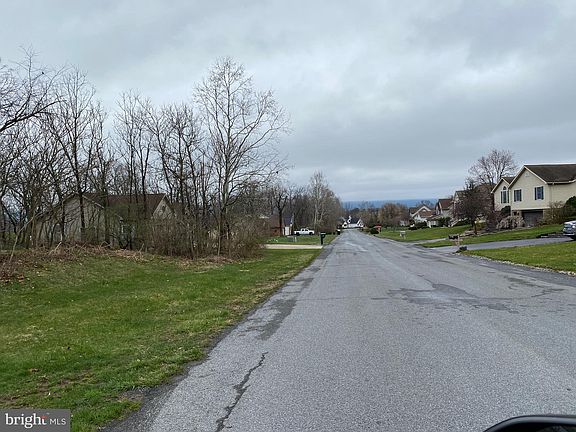 5th image of 116 Buckingham Dr