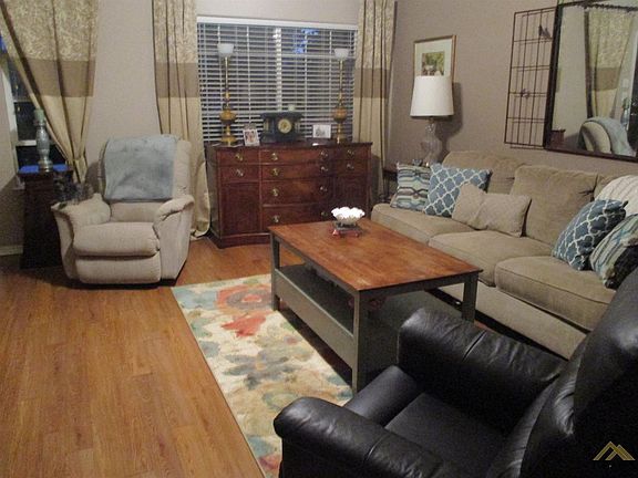 4th image of 23784 Avenue 84