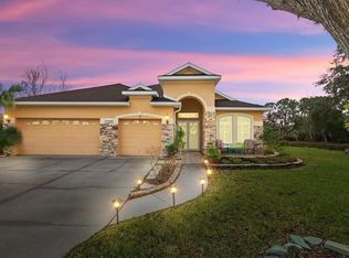 1033 Meadow Breeze Ln, Sarasota, FL 34240