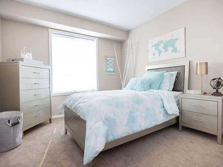 1020 Dufferin Ave E — Photo 10