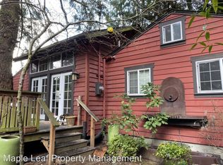 13515 Roosevelt Way N, Seattle, WA 98133