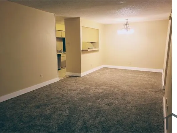 8110 Skillman St, Dallas, TX