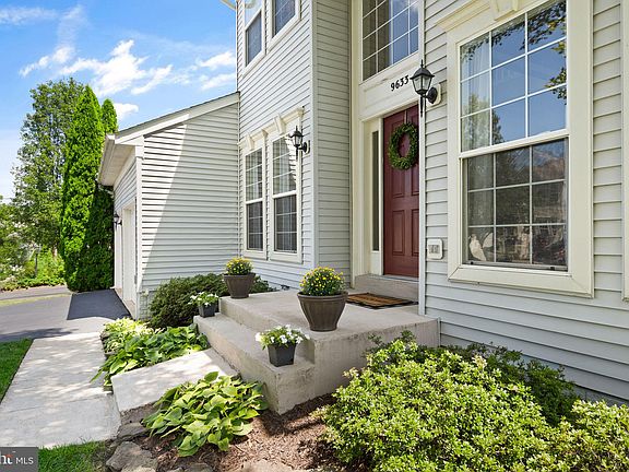 5th image of 9633 Looking Glass Ct