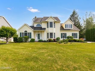 132 Kennewyck Cir, Slingerlands, NY 12159