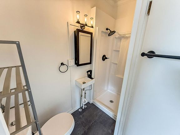 3rd image of 99-109 Partition St #2B