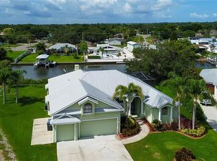 433 Island Cay Way, Apollo Beach, FL 33572