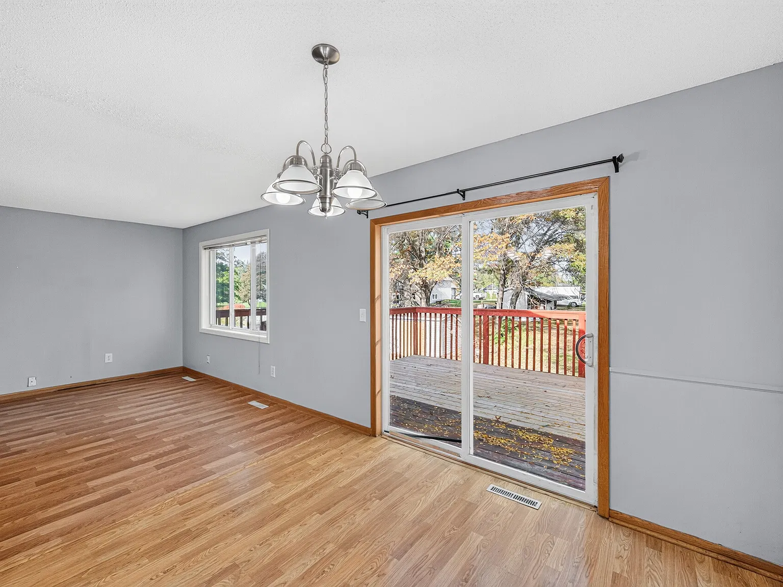 1885 124th Lane NE — Photo 4