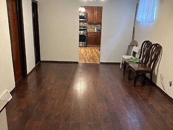 3rd image of 2934 Glenarm Pl