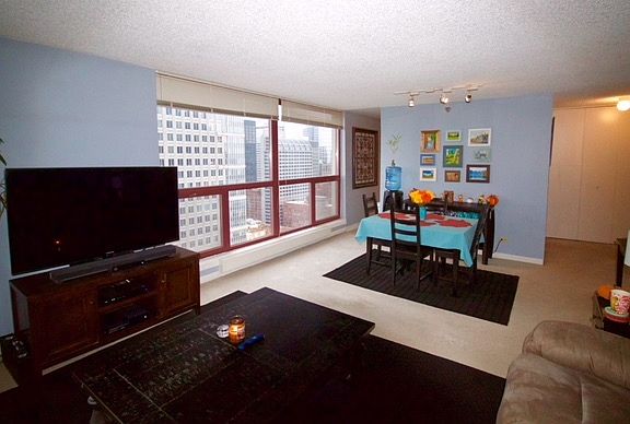 4th image of 200 N Dearborn St Unit 4503