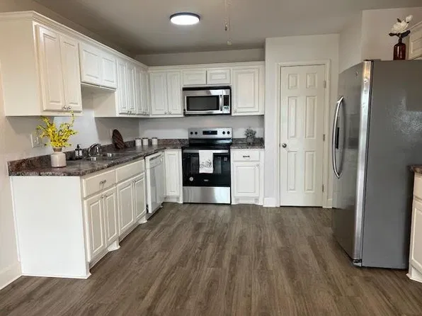 1809 Hillcrest Dr #203, Rockport, TX 78382