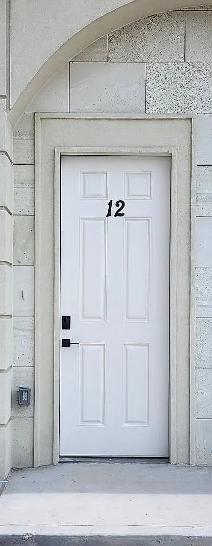 3229 E Grimes - Unit 12 — Photo 1