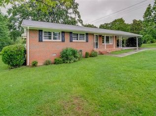 124 Angelo Rd, Newnan, GA 30263