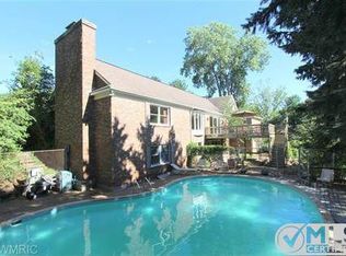 120 Henley Dr, Grand Haven, MI 49417