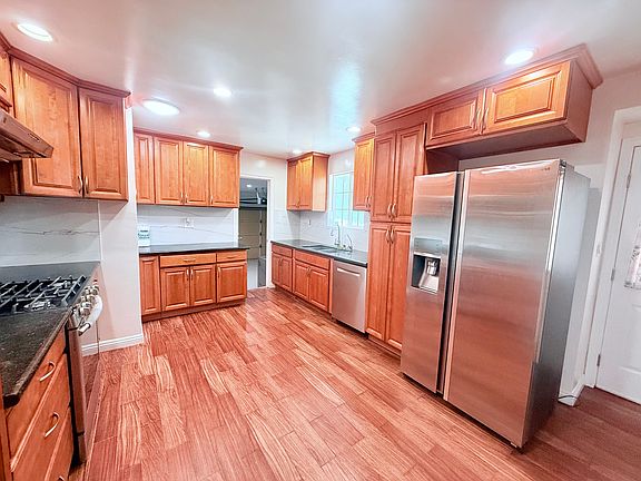 4th image of 3714 W 226th St