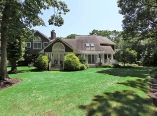 10 Plume Grass Way, Westhampton, NY 11977