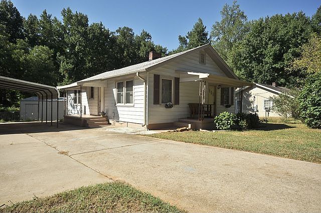 2nd image of 6 Hall Rd