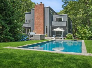 2 Longboat Ln, East Hampton, NY 11937